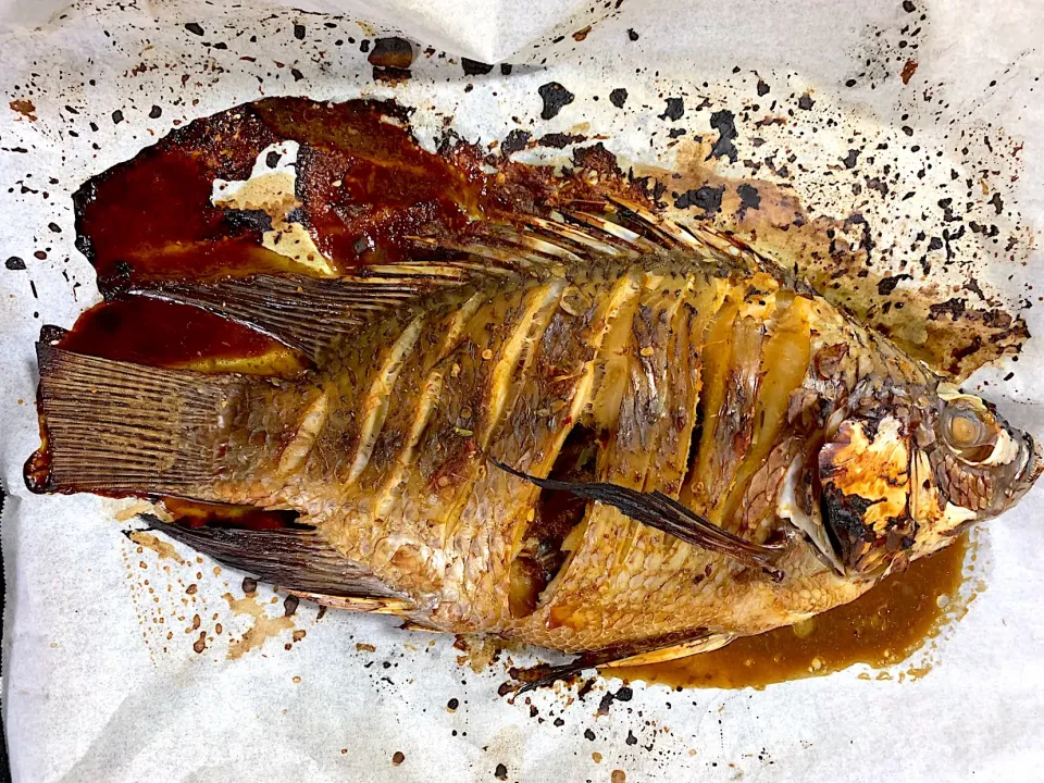 Bakar ikan tilapia|yeni kartikasariさん