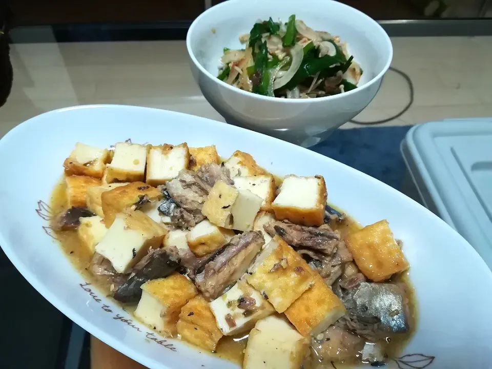 サバ缶と厚揚げの味噌煮込み(((o(*ﾟ∀ﾟ*)o)))|たらひろさん