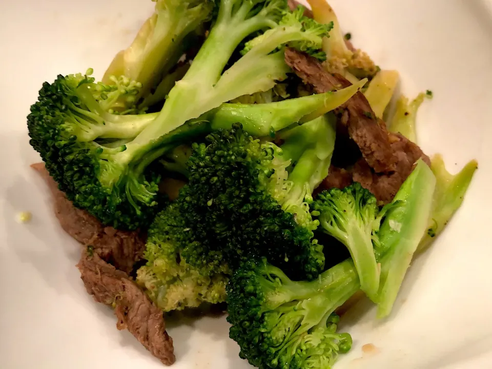 Easy broccoli beef stir fry|Marnelli Dela Cruz Hollandさん