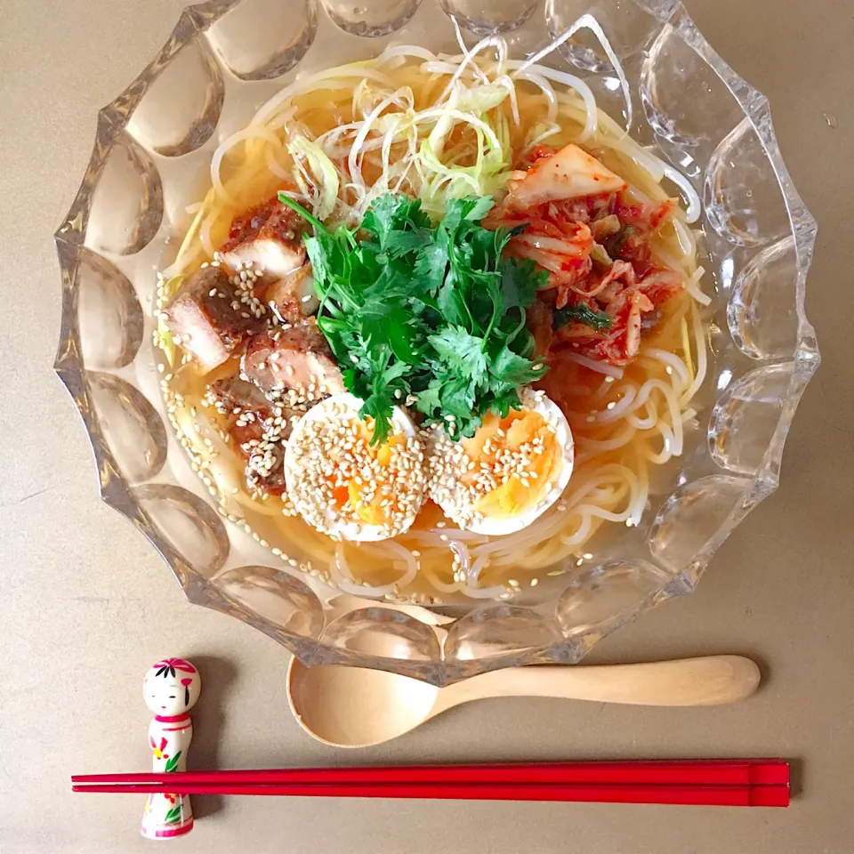 手料理にしちゃう! もりおか冷麺。やっぱりパクチー乗せちゃうよ。|yukko7740さん