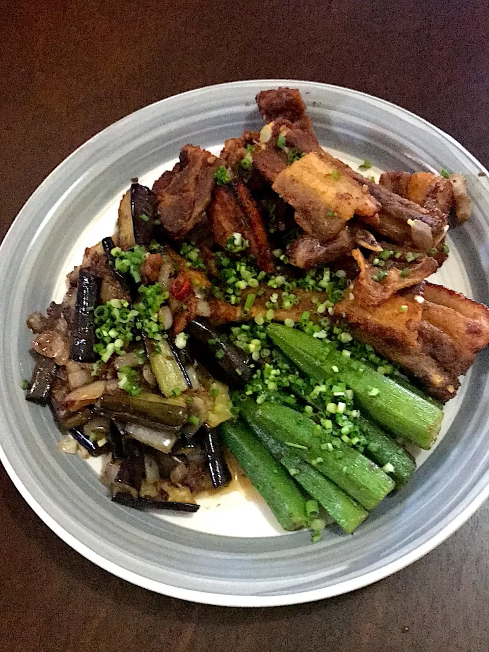 Binagoongan pork with eggplant and okra|aiko takagiさん