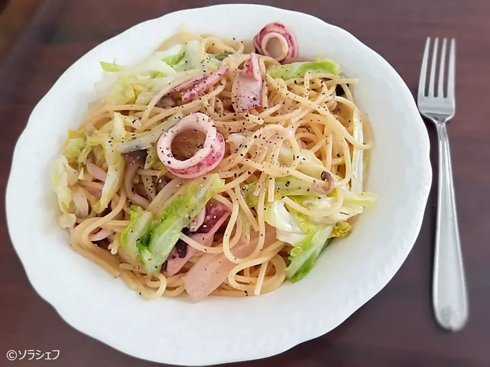 今日の昼ご飯は、イカと春キャベツのガーリックパスタだよ(*^^*)
パスタは久しぶりで美味しかったよ！|ソラシェフさん