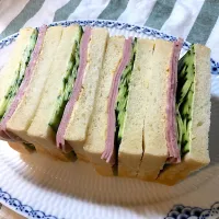 Snapdishの料理写真:Simple ham sandwich|Ai Yamamotoさん