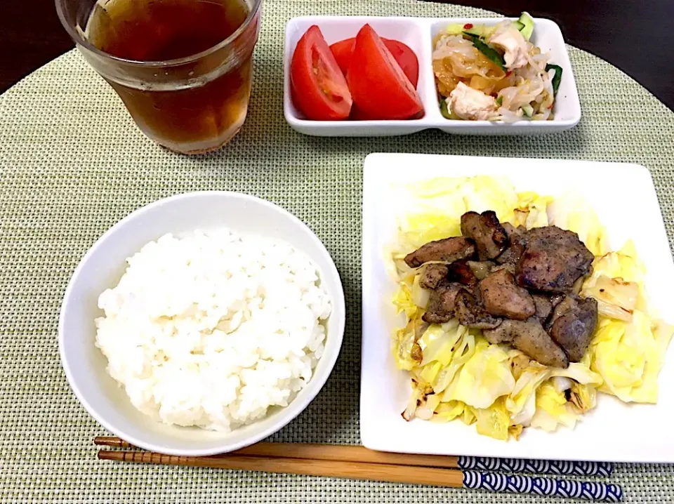 地鶏の炭火焼とキャベツ炒め
中華クラゲと蒸し鶏サラダ|ちぐあささん