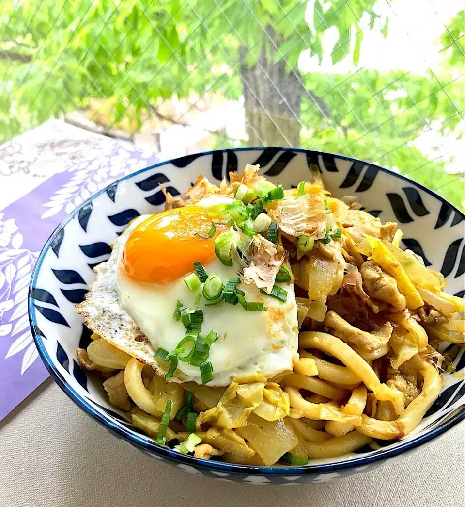 昼ごはん カレー風味焼きうどん|砂雪さん