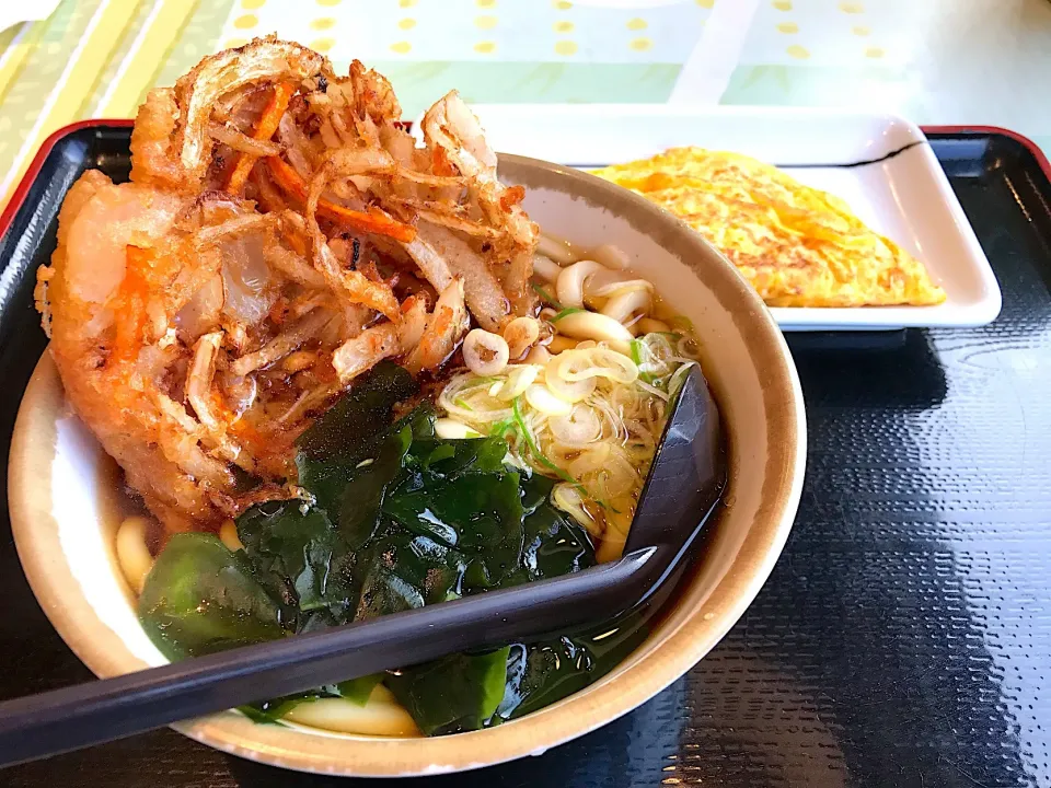 天ぷらうどんと玉子焼き|マハロ菊池さん