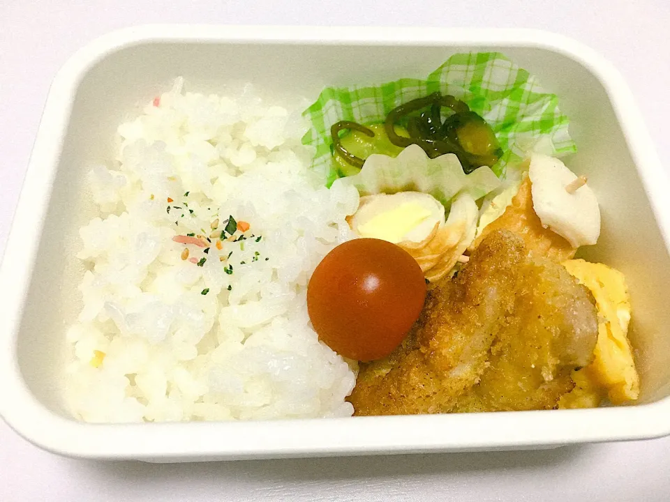 Snapdishの料理写真:今日もがんばロ〜スカツ弁当|りずさん