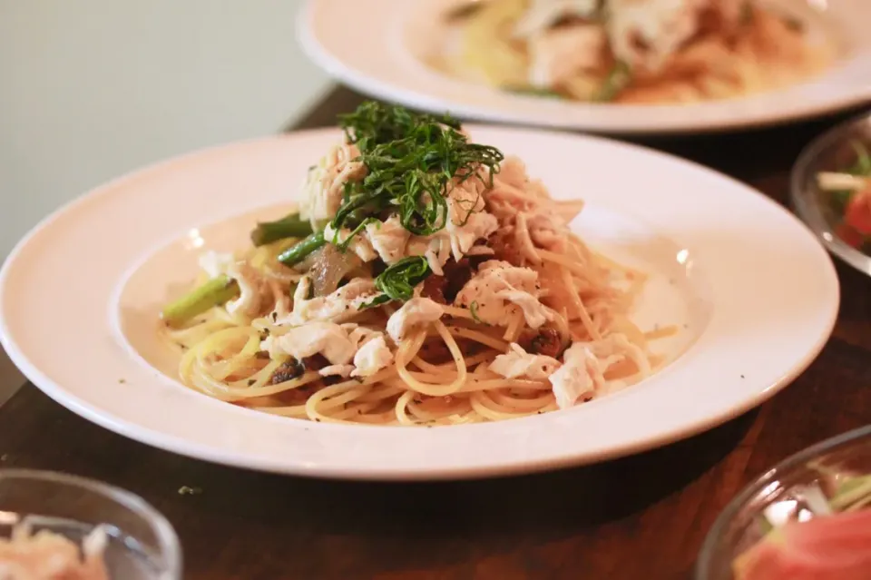 ニンニクの芽とささみの梅しそ食欲パスタ|もちあざらしさん