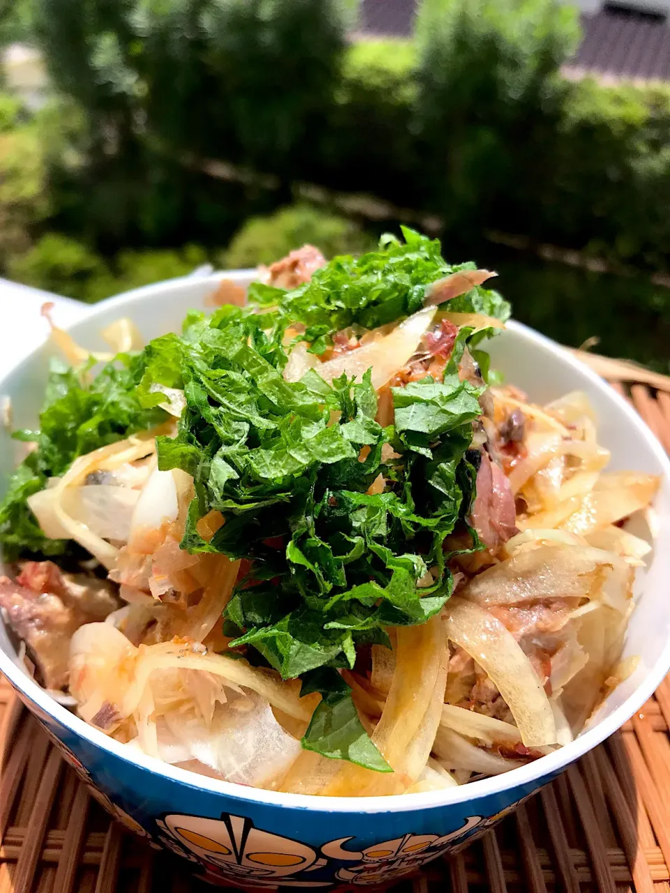 持ち寄り飲み会❷鯖缶とオニオンサラダ🥗|シュトママさん