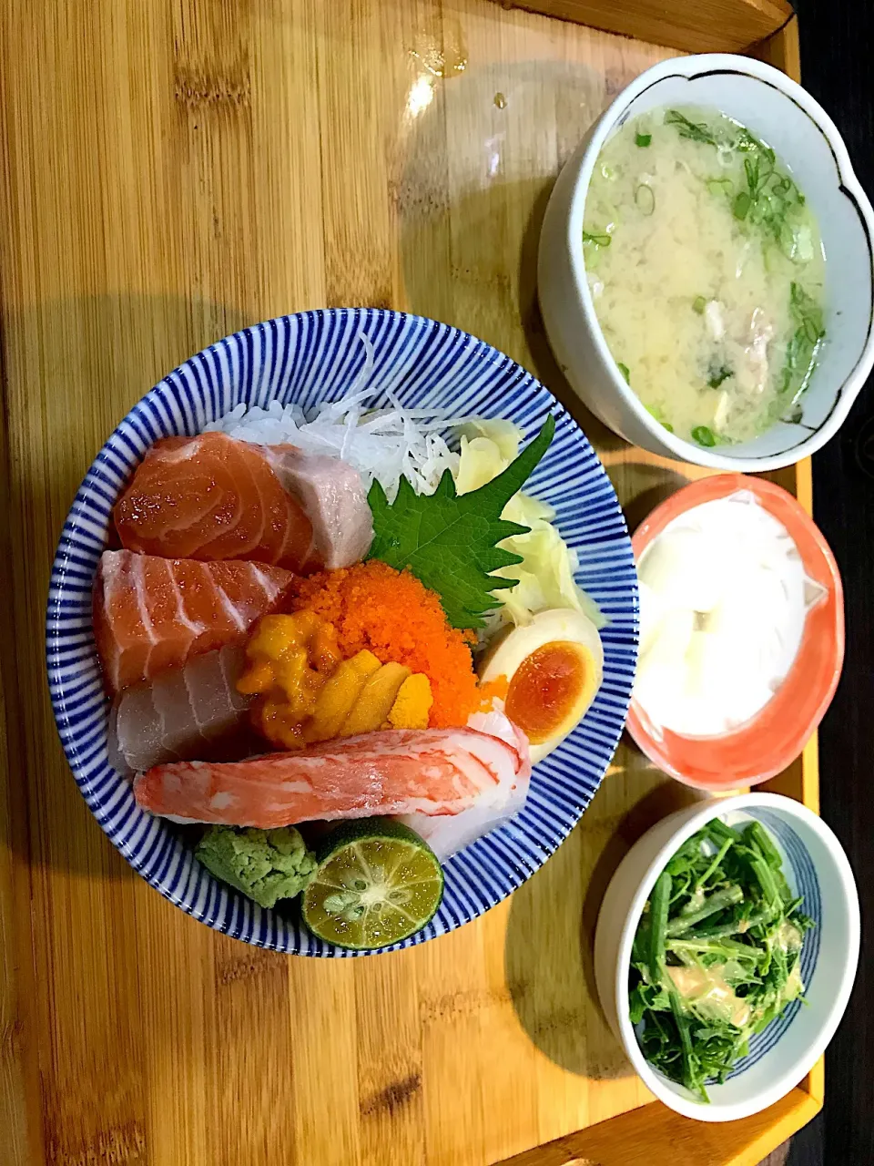 Assorted sashimi rice set|Sky Blueさん