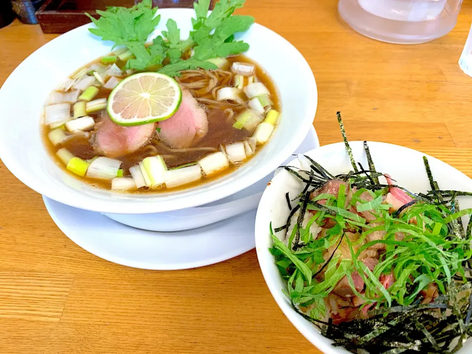 #昼ごはん 鴨出しラーメン麺麓。紀州梅と鴨肉ごはん。|yukaさん