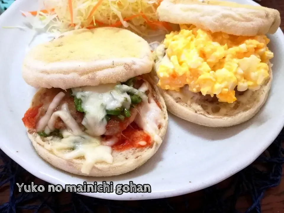 イングリッシュマフィンでハンバーガー|cookinyukoさん