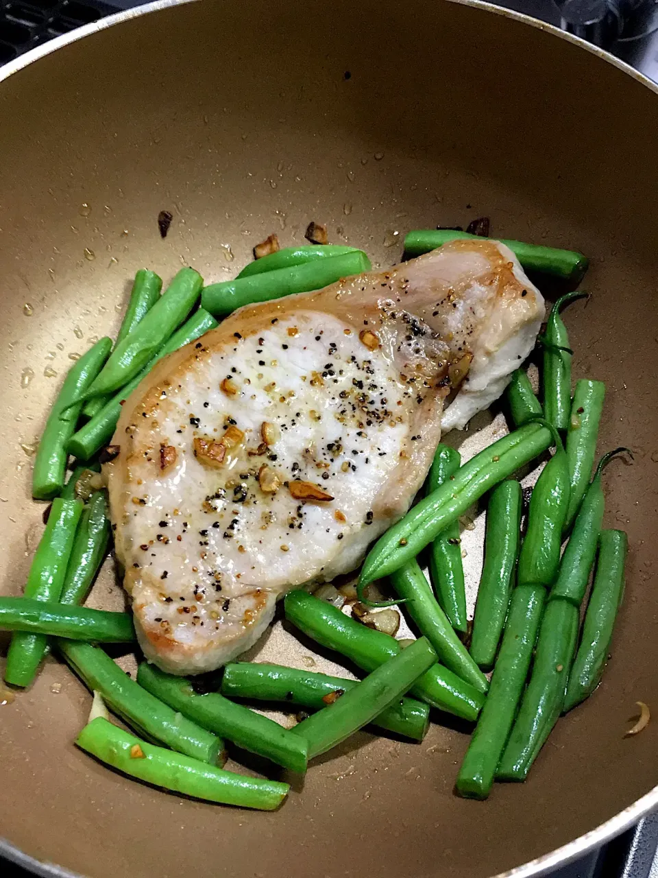 Snapdishの料理写真:シンプル美味しい♪豚のステーキ🥩|Amyさん