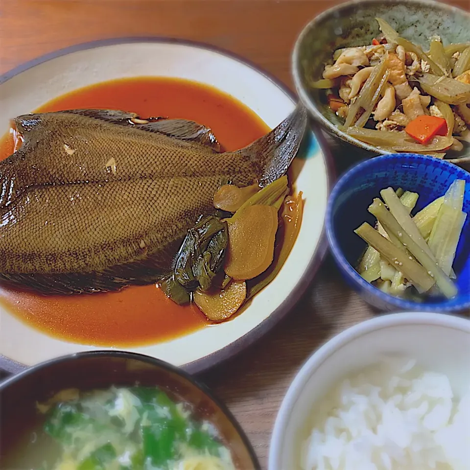 カレイの煮付けと山の恵み|tun223さん