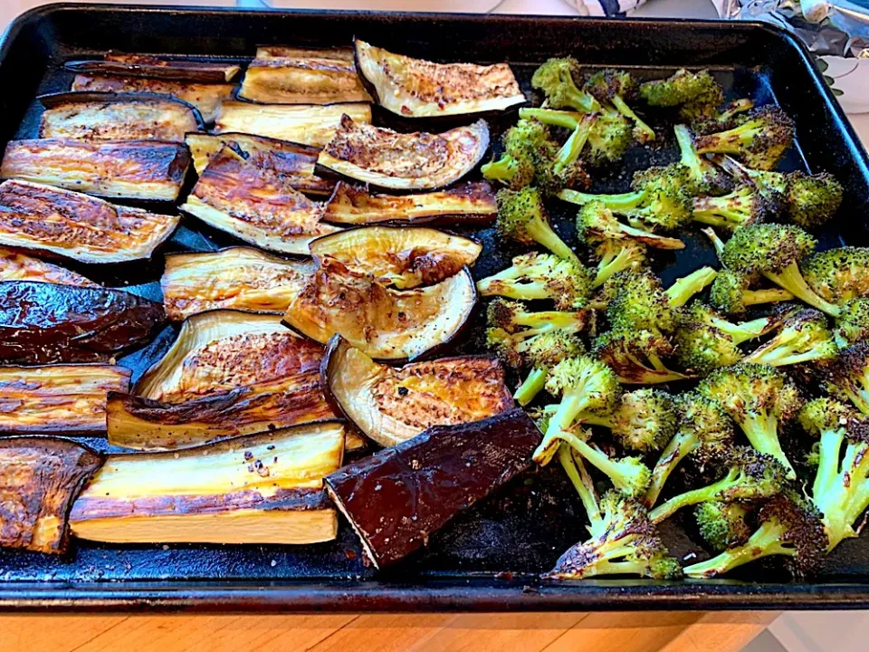 Roasted eggplant & broccoli  #roastedveggies|🌺IAnneさん