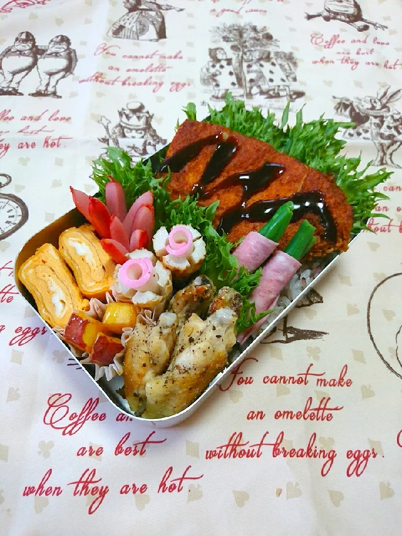 Snapdishの料理写真:チキンカツ弁当💕|いちごさん