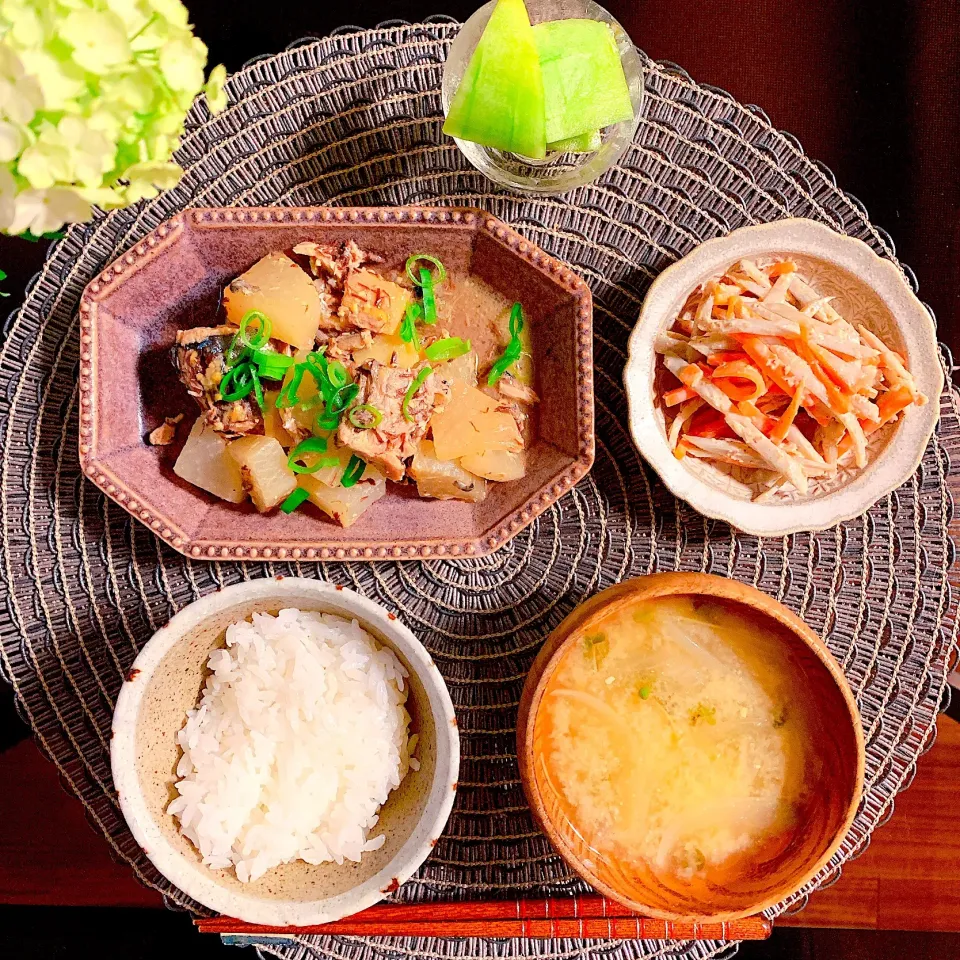 ⚘サバ缶と大根の味噌煮|はらしおりさん