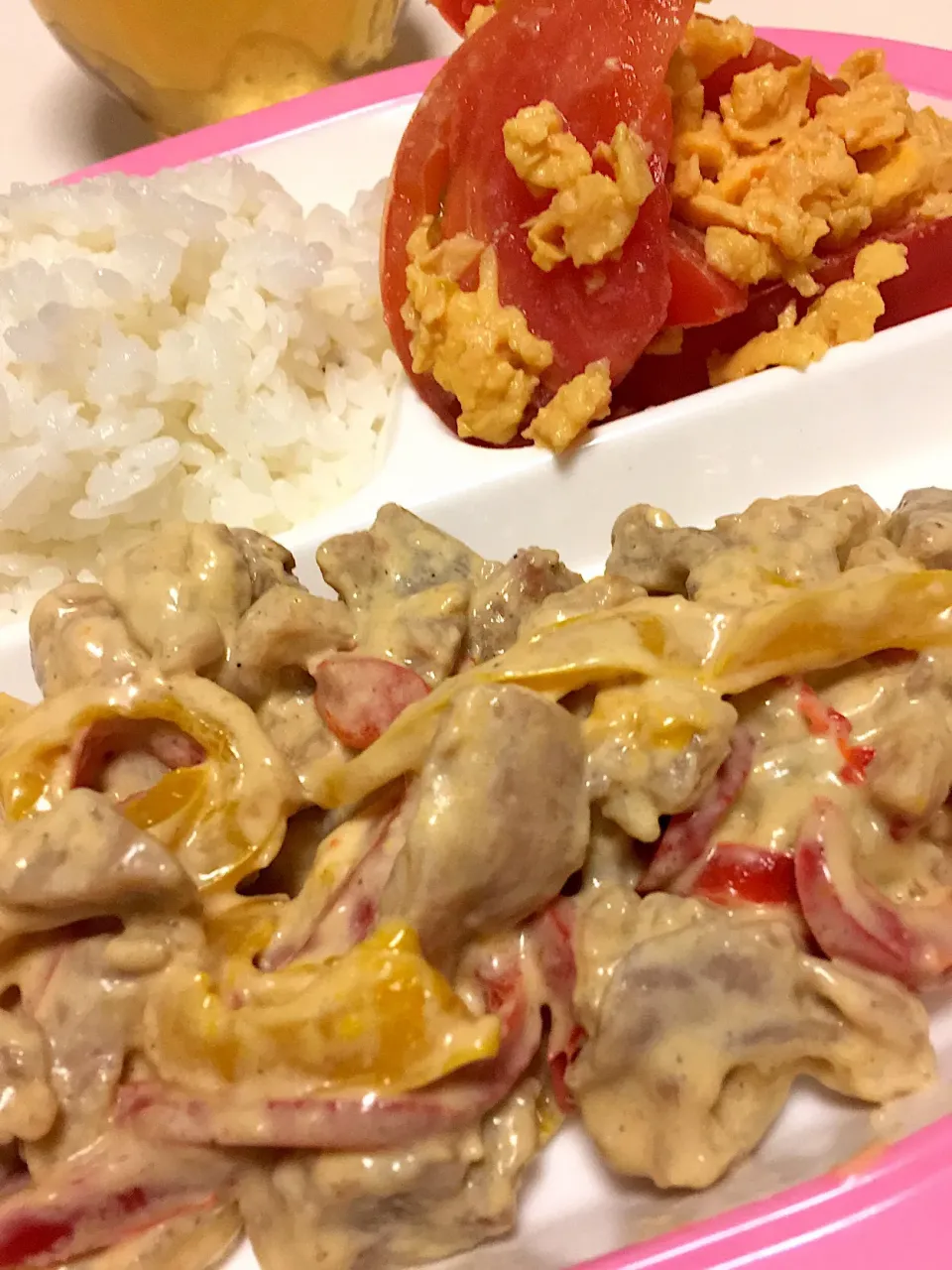 Snapdishの料理写真:トマトと卵の中華風炒め
たっぷり生姜と鶏もも肉のマヨネーズ醤油和え|ぷーちーcoupleさん