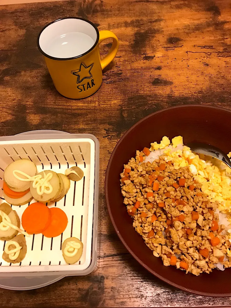 社畜男子の料理成長記
#木綿豆腐のそぼろ風丼|ズボラさん