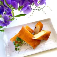 パリッじゅわ〜〜高野豆腐の煮物を春巻きにしたよ❣️