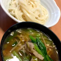 Snapdishの料理写真:肉つけうどん૧(●´৺`●)૭|かわむらさん