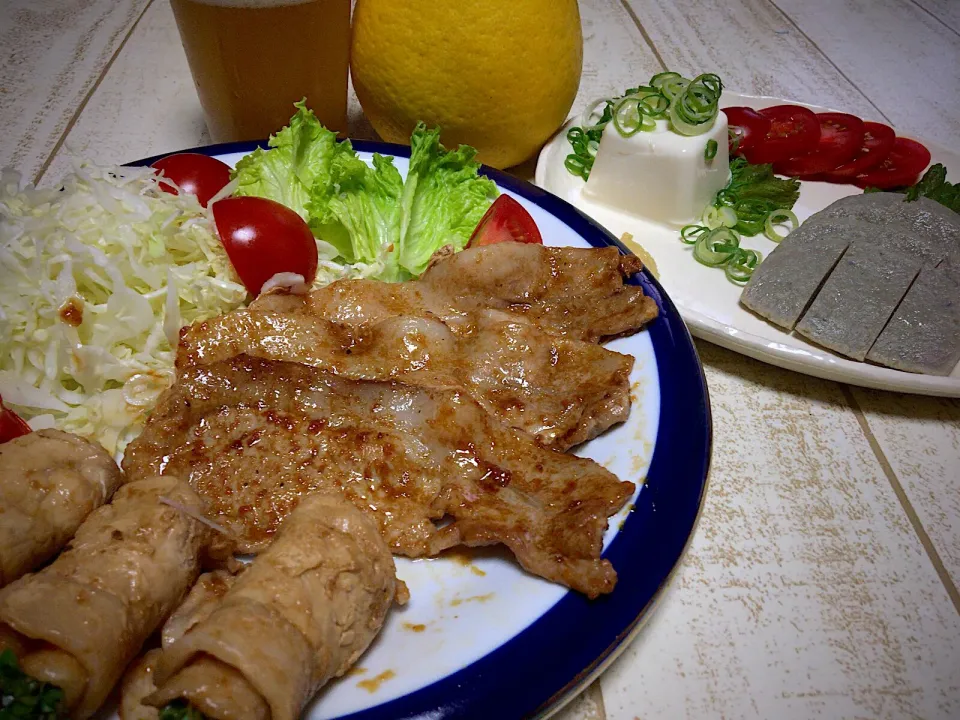 今日の男飯絆(･w･)豚ロース2種焼肉&冷奴 #黒はんぺん with デザートは河内晩柑( ⸝⸝⸝¯ ¯⸝⸝⸝ )♡|ひーちゃんさん