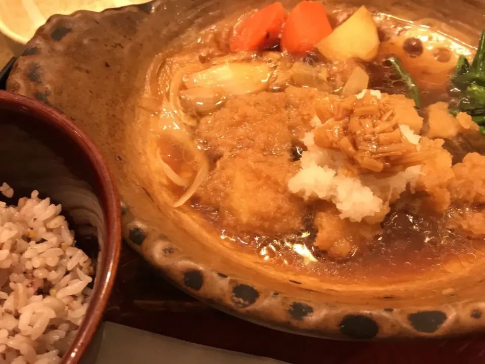 Snapdishの料理写真:チキンかあさん煮定食🐓|まさとさん