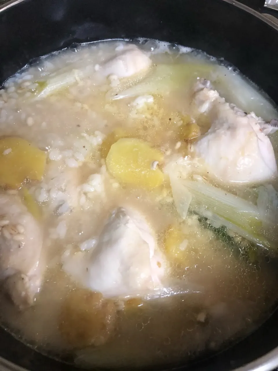 Snapdishの料理写真:圧力鍋でなんちゃって参鶏湯|Tomoko  Kawaharaさん