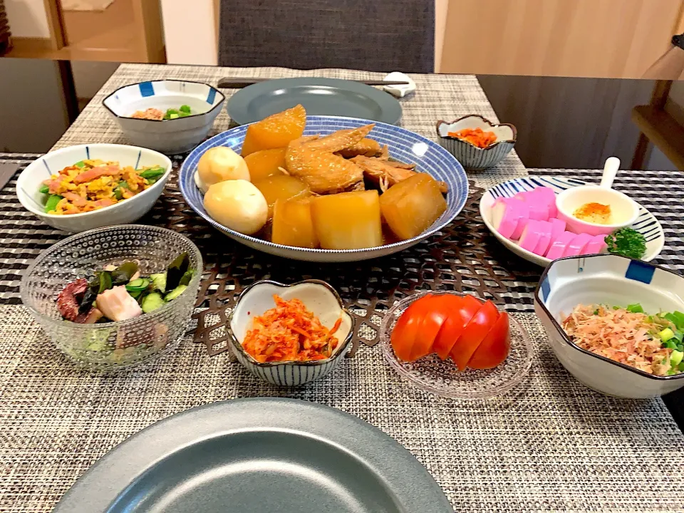 炊飯器で簡単に手羽煮大根😍|ゆかさん