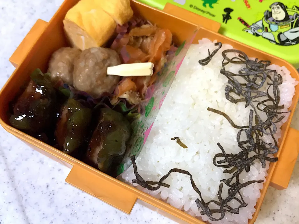 ピーマンの肉詰め弁当|おもちママさん