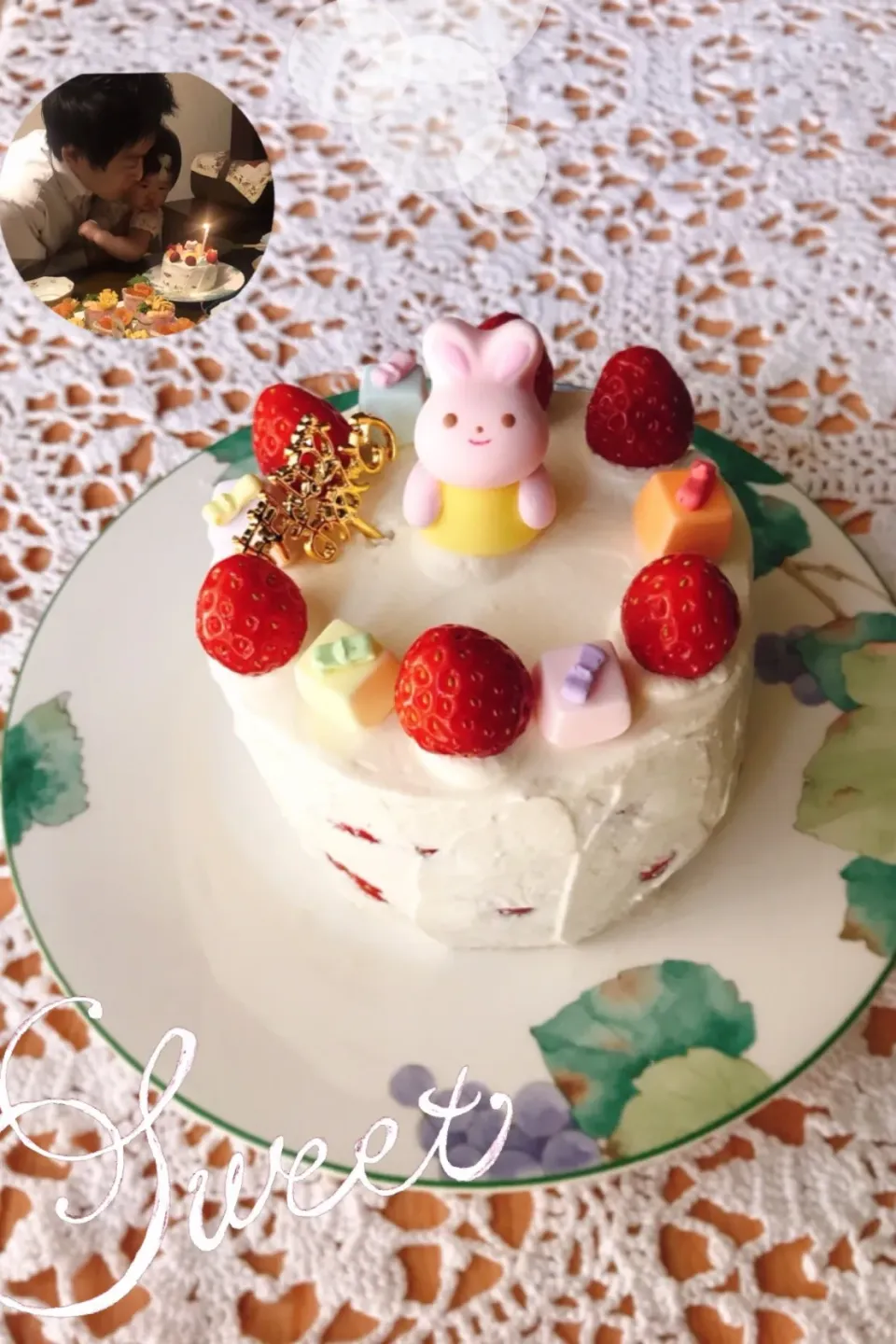 Snapdishの料理写真:乳幼児用  豆乳ホイップで食パンケーキ🎂
#食パンケーキ#豆乳ホイップ|とんちんさん