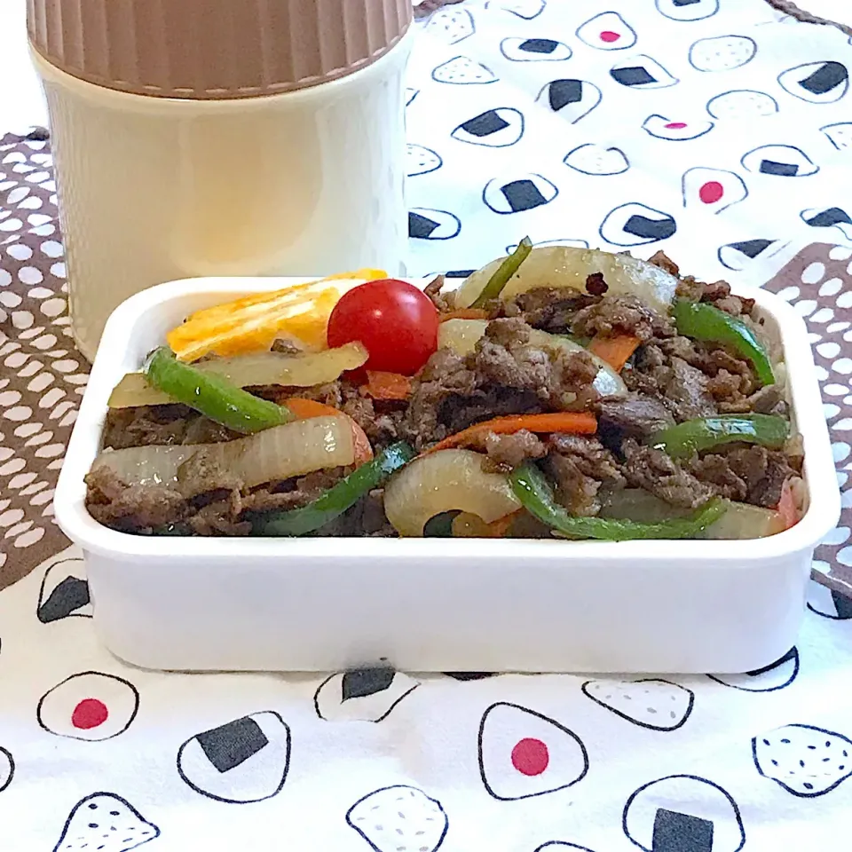 旦那さんのお弁当(^^)
 #お弁当  #麦ご飯  #焼肉弁当😊✌️ #ニラとしめじ玉子のお味噌|kakoさん