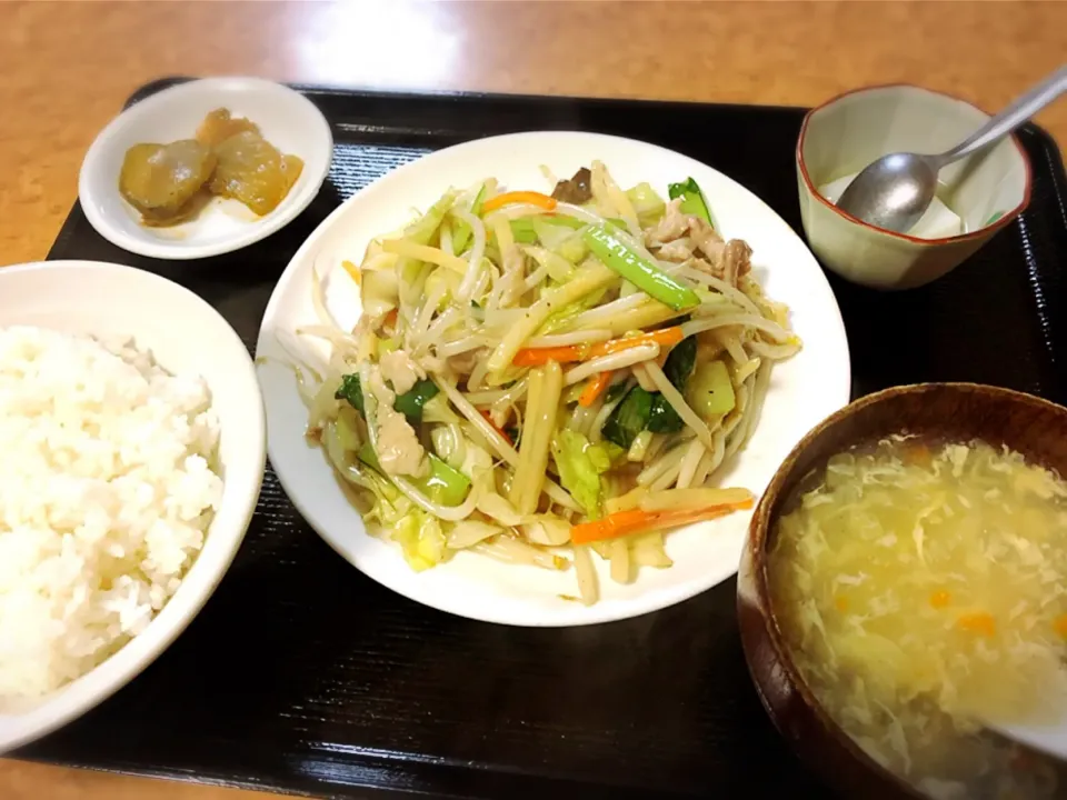 豚肉と野菜の塩味炒め ¥540|Blue Moon Caféさん