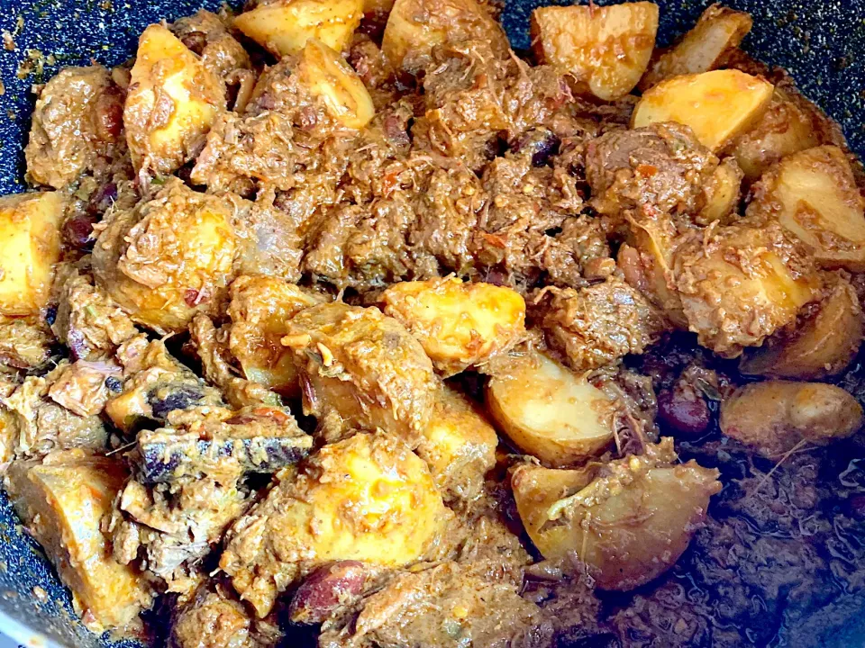 Snapdishの料理写真:Rendang|yeni kartikasariさん