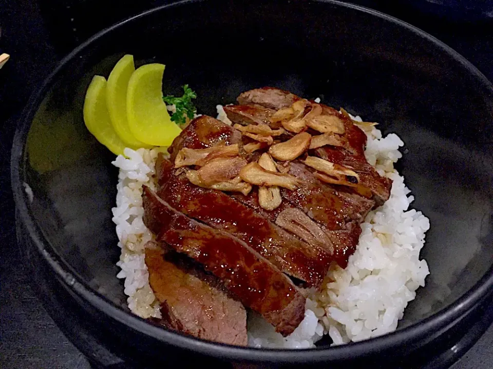 Beef rice bowl|Darren Loさん