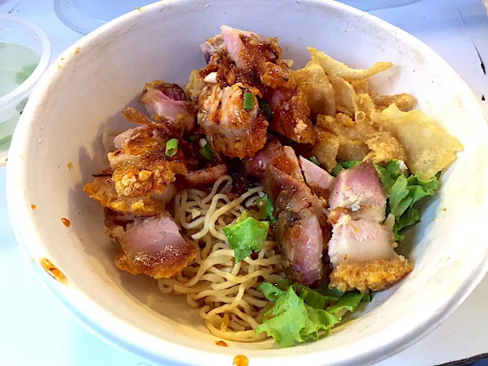 Crispy pork noodles|Darren Loさん