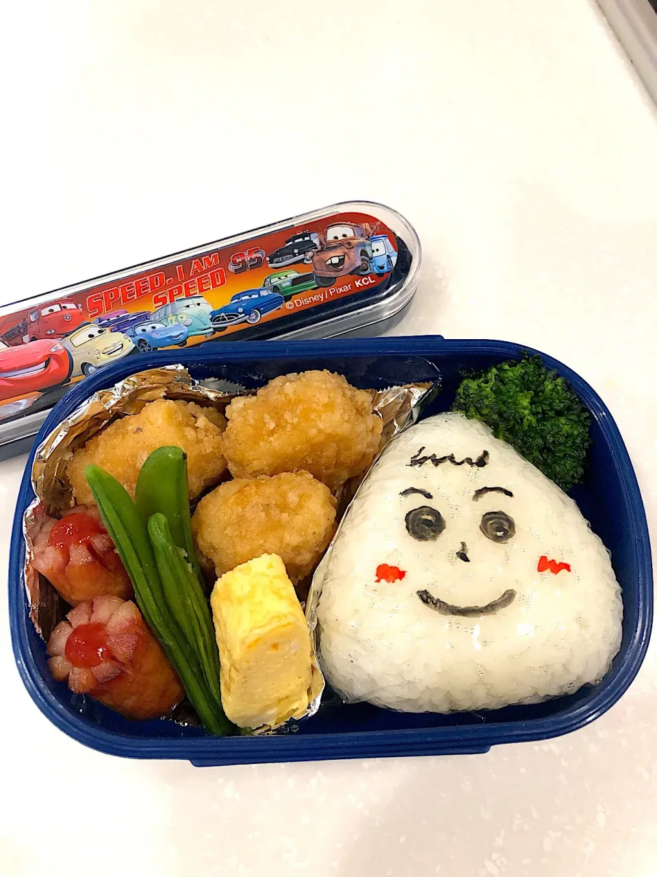 遠足お弁当🍱
#３歳児
#遠足
 #おにぎり弁当|みぃこさん