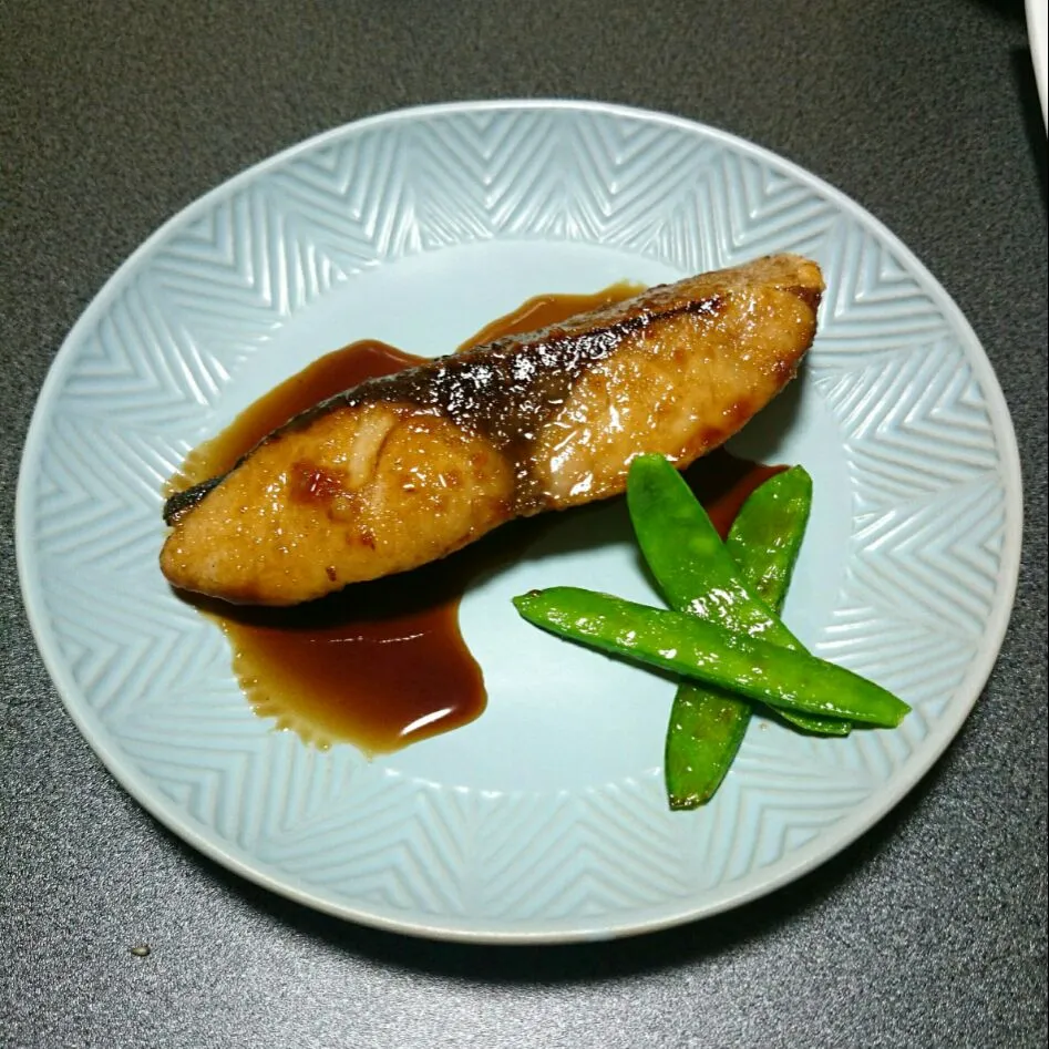 Snapdishの料理写真:わらさの照り焼き🐟|jun(・x・)さん