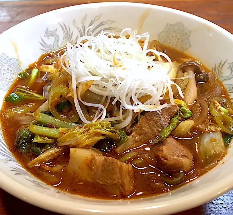 晩ごはん⭐️⭐️⭐️🌙🌟
渓谷ラーメン🍜 はまった～(　ﾟдﾟ)ﾝﾏｯ!|ぽんたさん