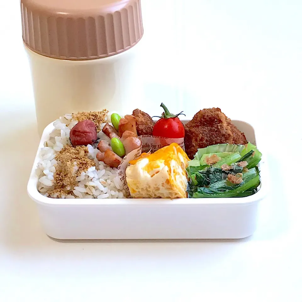 Snapdishの料理写真:旦那さんのお弁当(^^)
 #お弁当  #麦ご飯 #チキンソースカツ#小松菜と厚揚げとえのきのお味噌汁|kakoさん