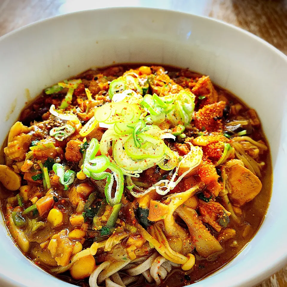 3日目のカレーで蕎麦|プチテンよすさん