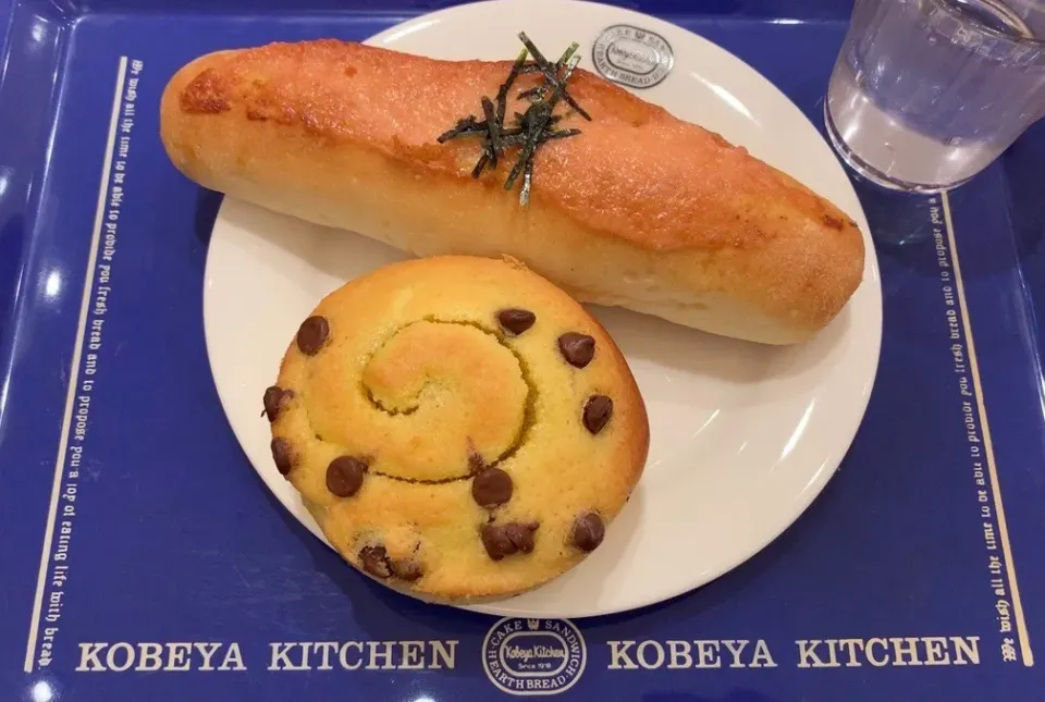 明太フランス 完熟バナナのチョコロール #KOBEYA KITCHEN|himeさん