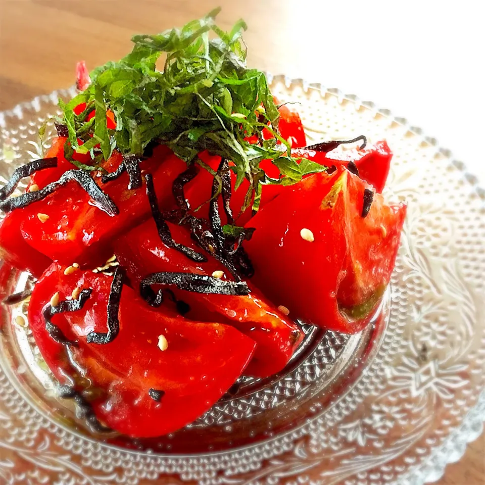 まりこの胡麻油塩昆布トマト🍅|rinrinさん