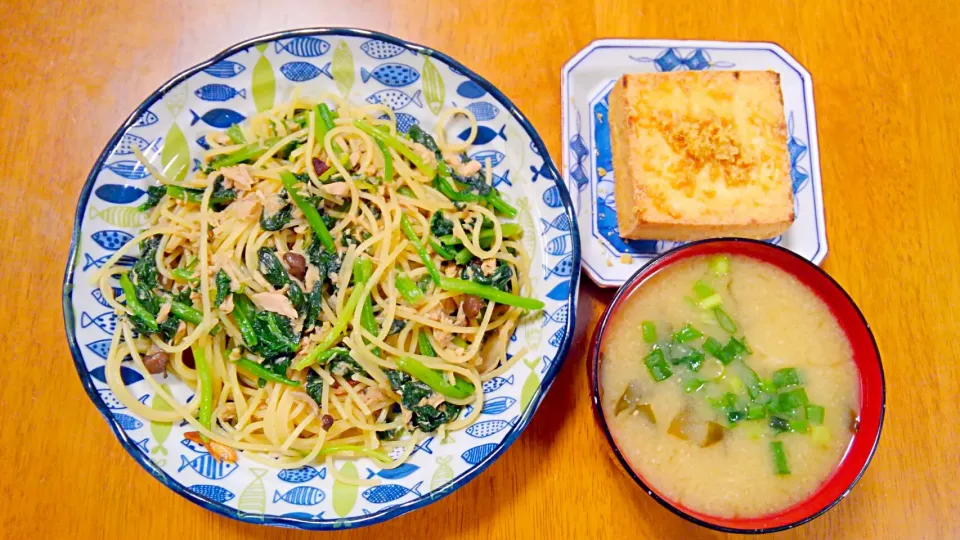 ５月２４日　ツナとほうれん草の和風パスタ　厚揚げ　山芋とわかめのお味噌汁|いもこ。さん