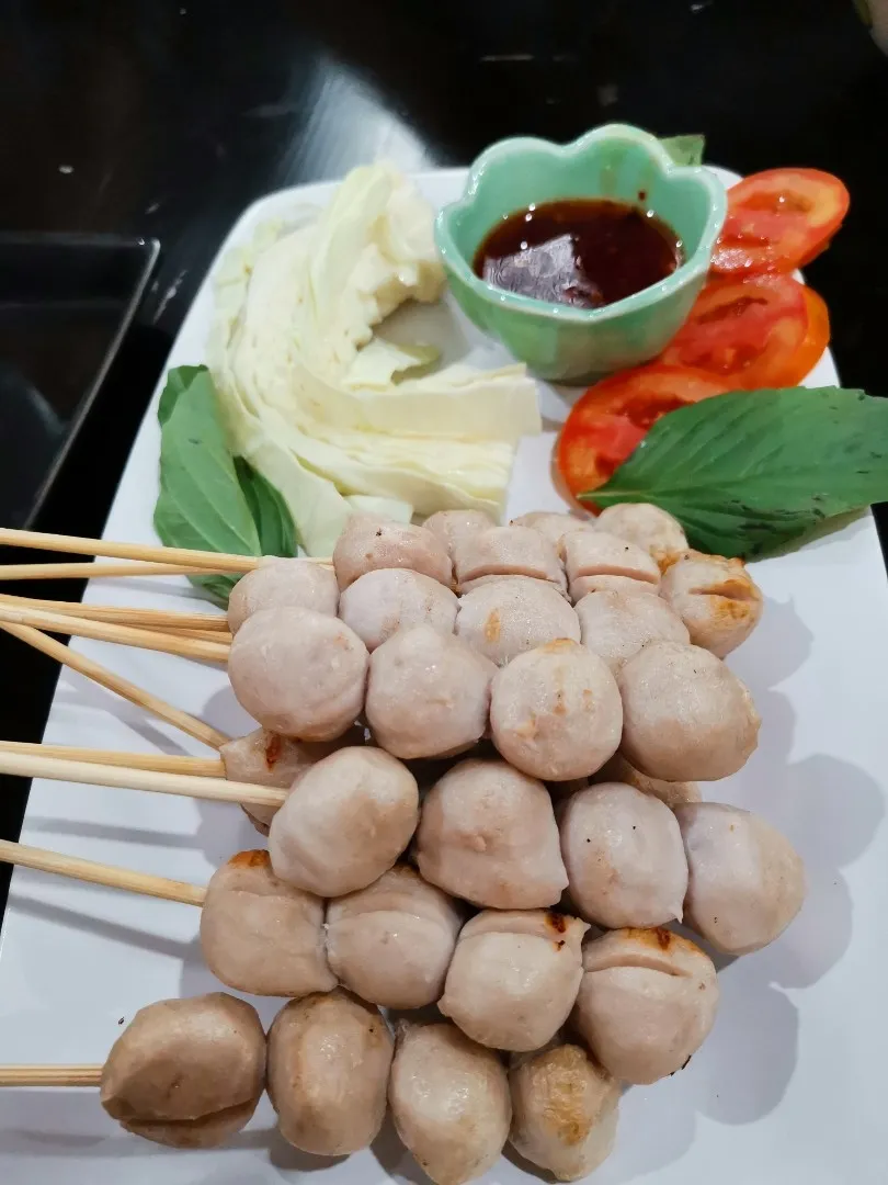 Snapdishの料理写真:ลูกชิ้นปิ้ง|Kungさん