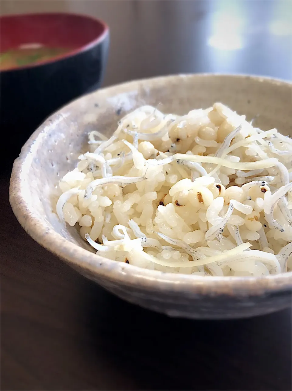 しらす、新生姜、はと麦のご飯
ナスと豆苗の味噌汁|Fuji's kitchenさん