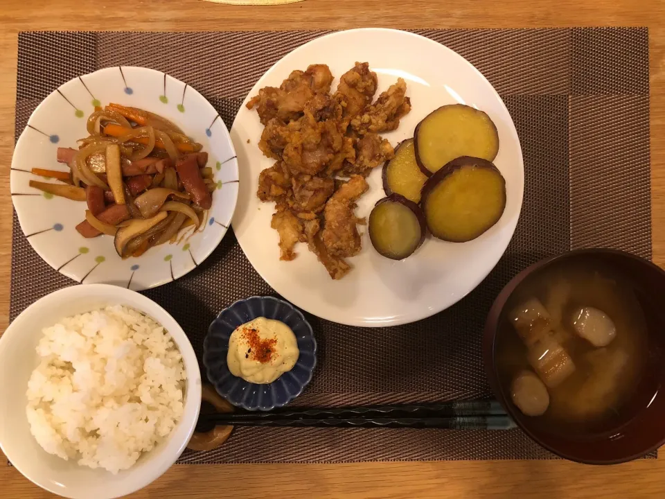 鳥の唐揚げとさつま芋の甘露煮🍠|みっくんさん