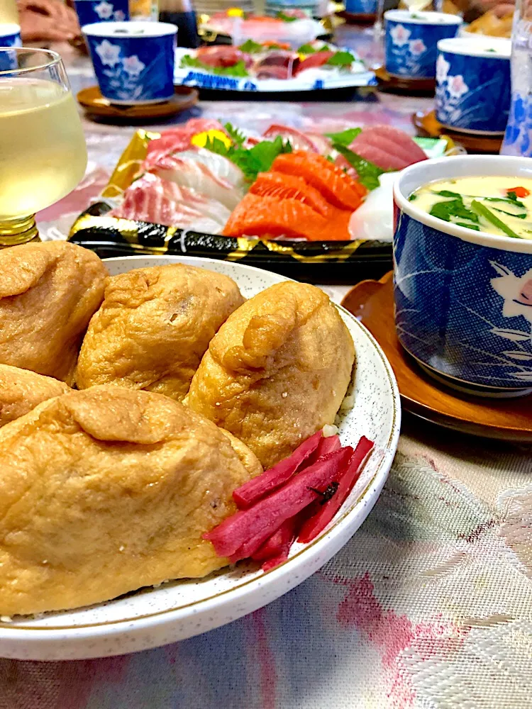 Snapdishの料理写真:いなり寿司  茶碗蒸し|くっきいママさん