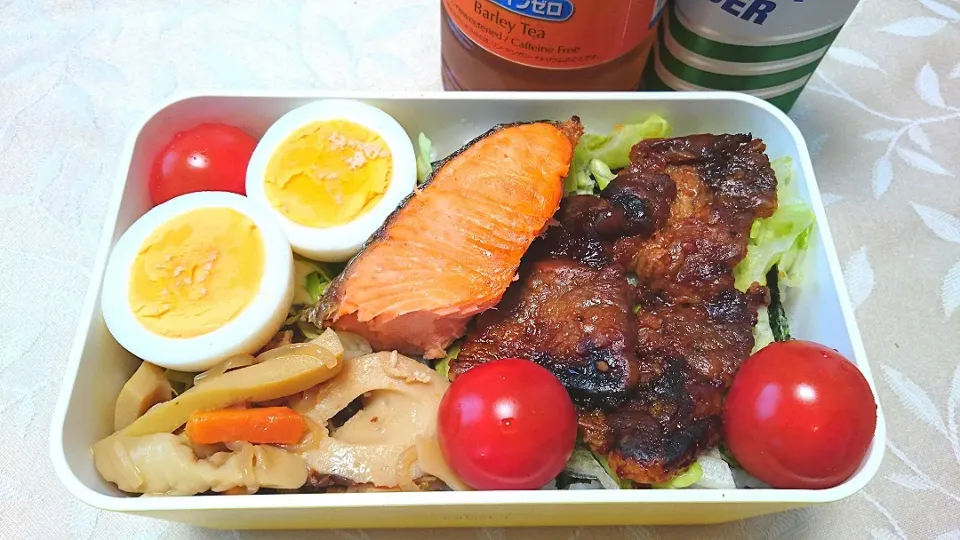 5/27のお弁当
とん漬け、筍とちくわの煮物など|卯月さん