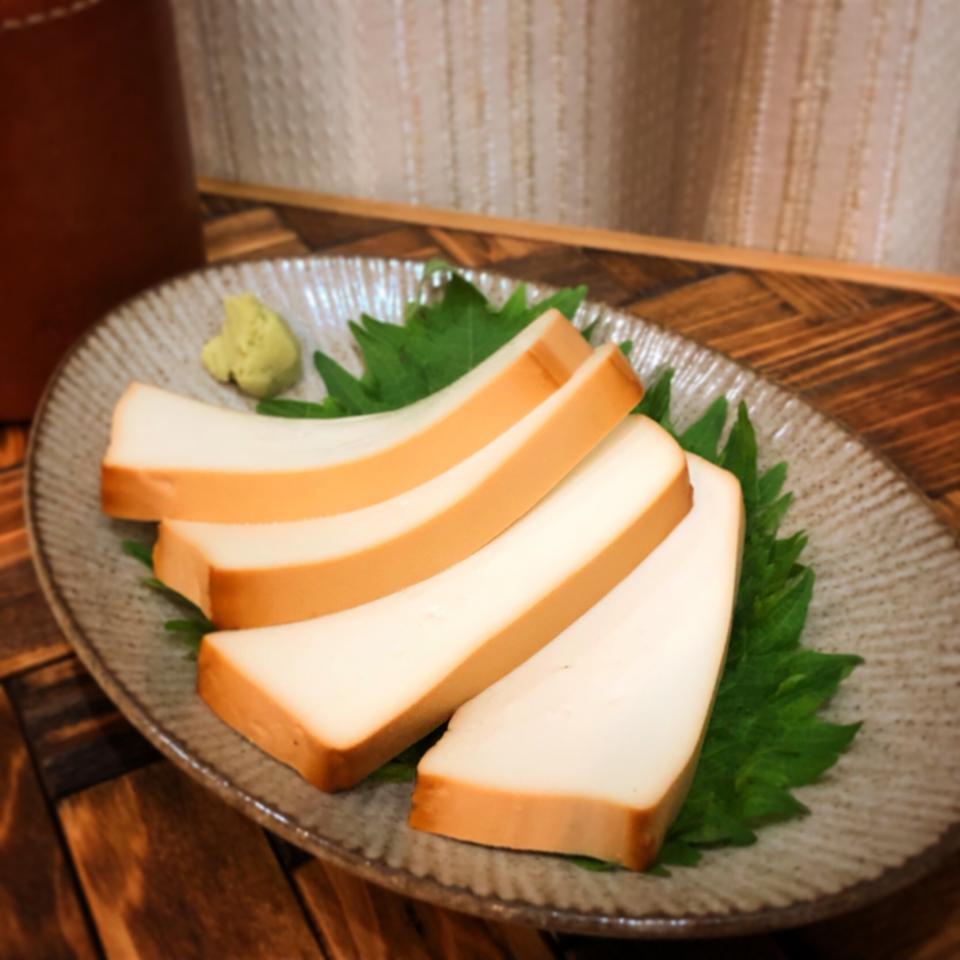燻製豆腐
#燻製 #燻り暮らし #燻活 #豆腐の燻製か